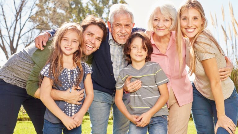 Programa de Patrocinio de Padres y Abuelos 2025 : apertura del programa de patrocinio